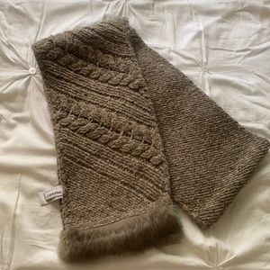 CALVIN KLIEN Wool Knit Scarf w Rabbit Fur trim
